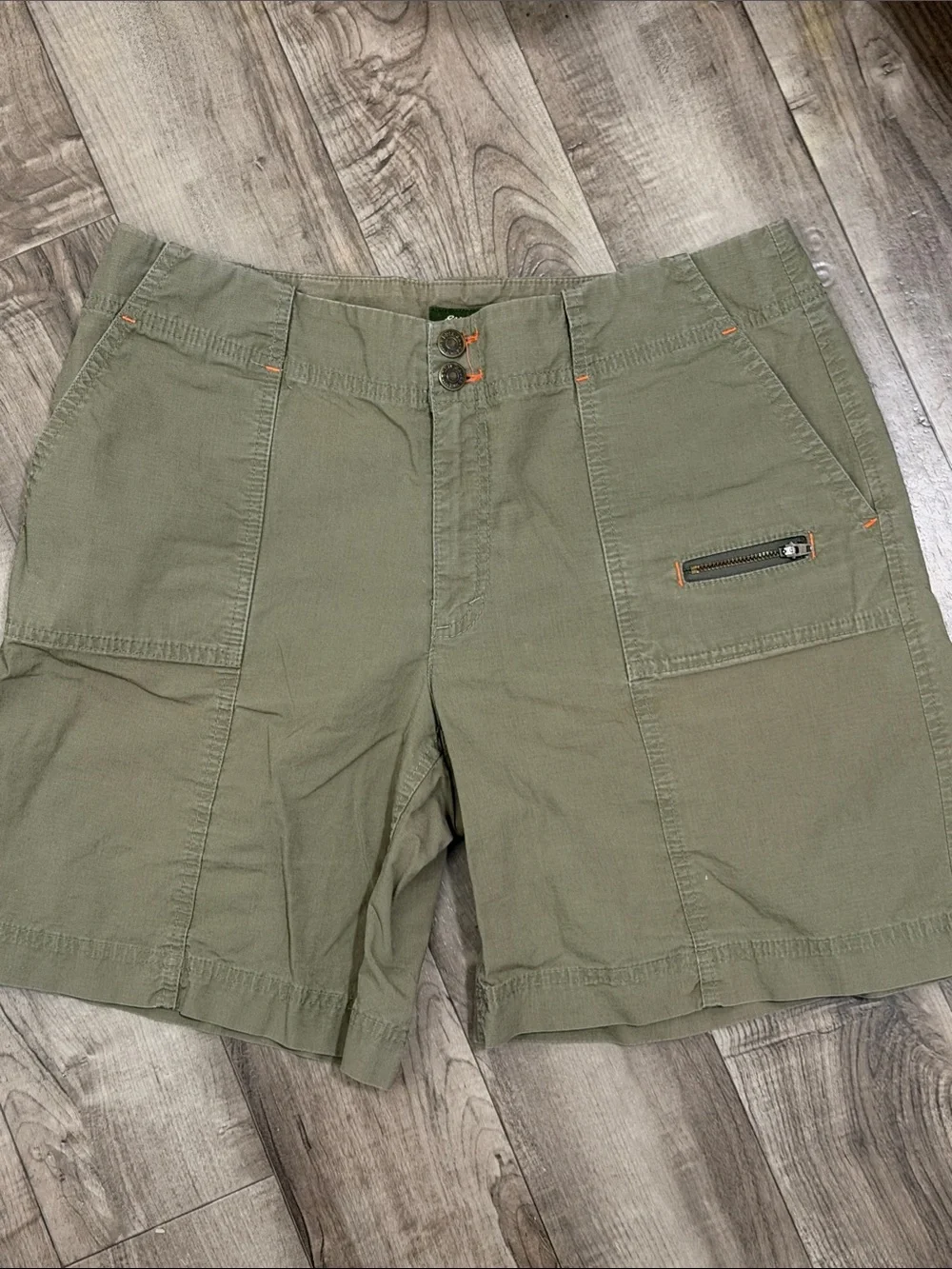 Eddie Bauer Olive Green Cargo Shorts - Picture 1 of 7